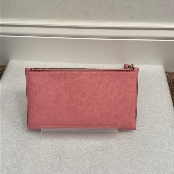 kate spade pink leather wristlet wallet with gold-tone logo - Picture 2 of 6